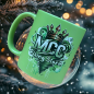 Preview: Tasse 330ml matt grün - Design MCC Rising Storm